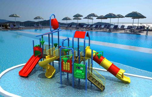 選擇水上樂園設備需要注意什么？